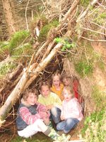 Kinderen in hut